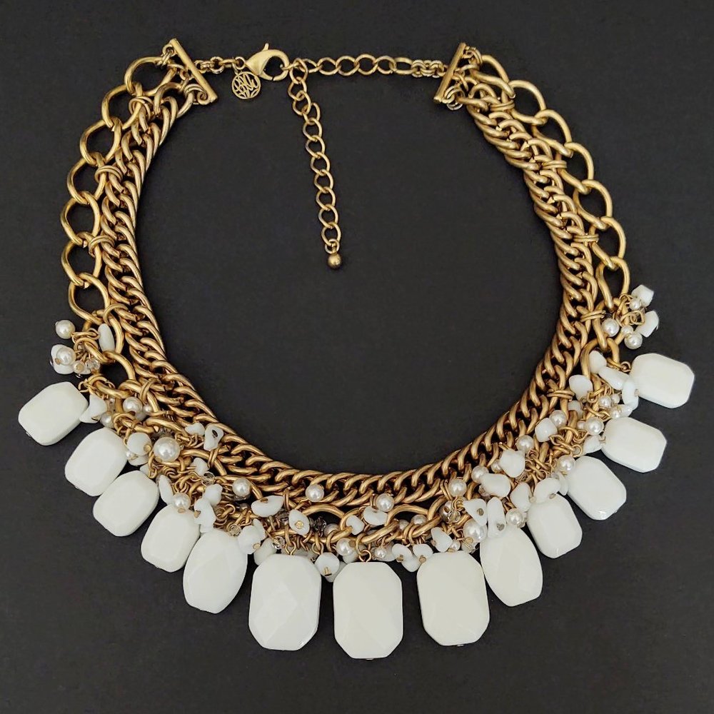 Lilly Pulitzer White Beaded Statement Necklace - image 6